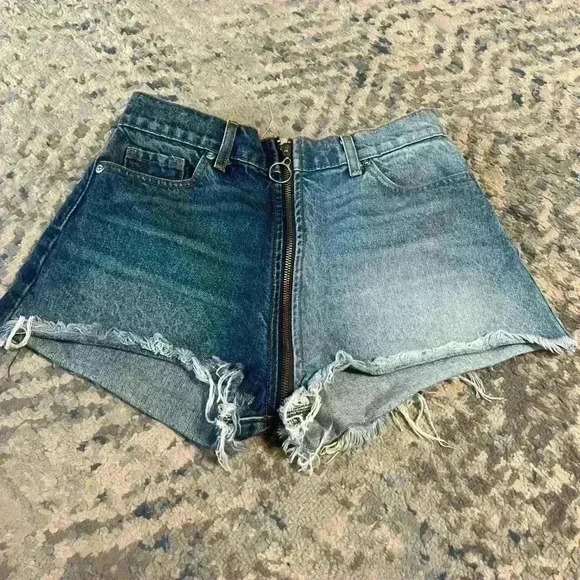 REVICE ying yang zipper shorts size 26 - Picture 3 of 5